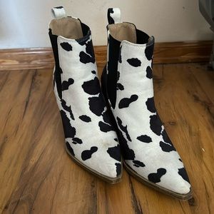 Cow print suede boots